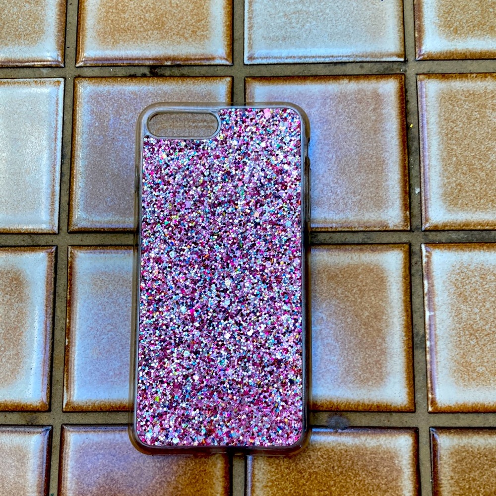 It’s a pink sparkly phone case iPhone 11/12